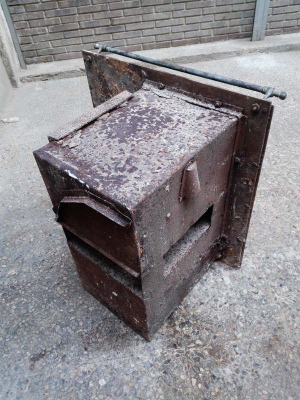 cocina economica horno 2puertas hierro 81x80.5x52 1u